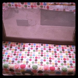 Graco travel crib
